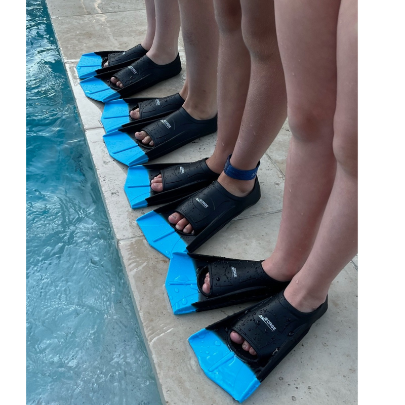 Load image into Gallery viewer, JEORGE Swimming Training Fins Short Blade Sizes For Men, Women And Kids. Includes Travel Mesh Bag
